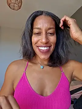 Snapshot of Goldenlace chatting on November 2025 02:05:02 PM Goldenlace online show from November 2025 02:05:02 PM