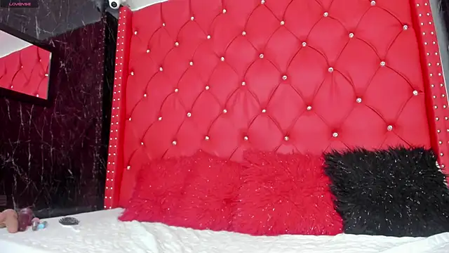 karlyn angels online show from December 2024 06:53:02 PM