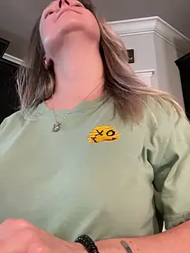 Snapshot of Vivian_MayXxX chatting on December 2024 09:56:02 PM Vivian MayXxX online show from December 2024 09:56:02 PM