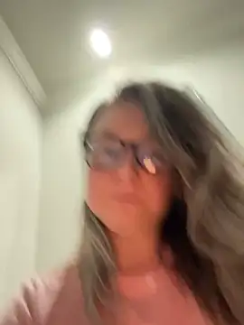 Snapshot of Vivian_MayXxX chatting on March 2025 11:05:01 PM Vivian MayXxX online show from March 2025 11:05:01 PM