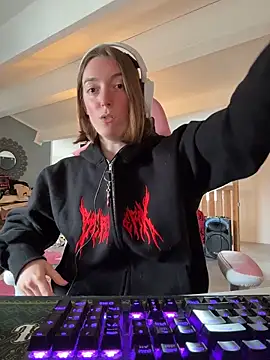 Daisy Michto Officiel online show from April 2026 04:01:01 PM