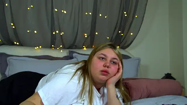 LillianKim online show from December 2025 07:24:01 AM