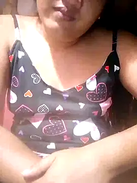 Sexiest quen online show from November 2025 04:09:02 PM