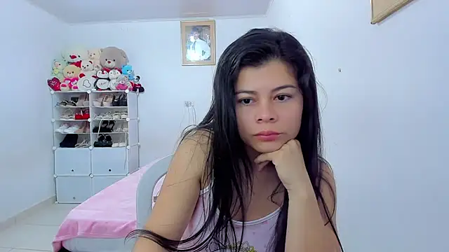 sweetnia online show from November 2025 01:36:02 PM