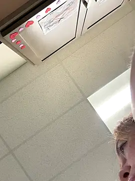 Snapshot of cinnatitties chatting on September 2025 03:45:01 PM cinnatitties online show from September 2025 03:45:01 PM