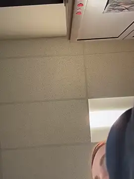 Snapshot of cinnatitties chatting on September 2025 05:46:02 PM cinnatitties online show from September 2025 05:46:02 PM