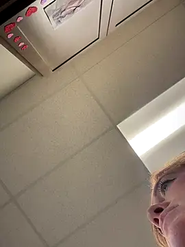 Snapshot of cinnatitties chatting on September 2025 08:11:02 PM cinnatitties online show from September 2025 08:11:02 PM