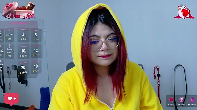 Catwhite  online show from February 2025 12:08:01 PM