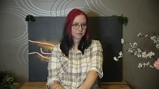 Snapshot of KarenHaan chatting on October 2025 05:15:02 AM KarenHaan online show from October 2025 05:15:02 AM