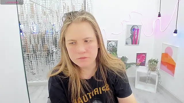 JadeSoft online show from February 2025 03:01:02 AM