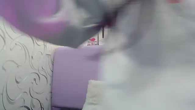 EmilyQueen3x online show from October 2025 01:23:02 PM