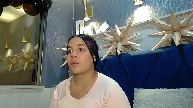 EmilyQueen3x online show from December 2025 09:08:02 PM