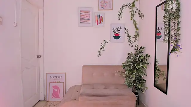 hornyprincess   online show from April 2026 06:12:01 PM