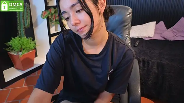 Snapshot of Ivy_Gail chatting on November 2025 06:35:02 AM Ivy Gail online show from November 2025 06:35:02 AM