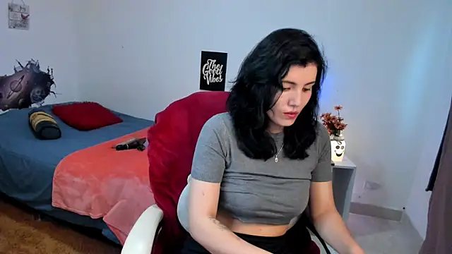 jrcamila online show from February 2025 02:22:02 PM