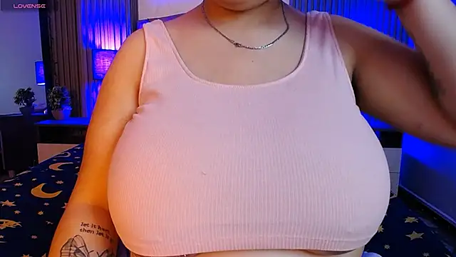 Snapshot of dafne_hss chatting on December 2024 02:28:02 PM dafne hss online show from December 2024 02:28:02 PM