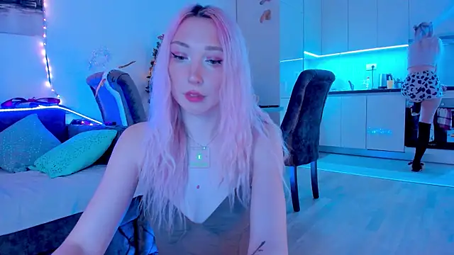 Snapshot of AlexRoseLiRed chatting on December 2024 07:50:02 PM AlexRoseLiRed online show from December 2024 07:50:02 PM