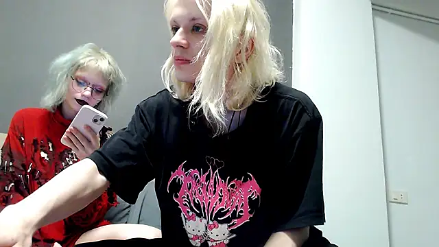 Snapshot of Alien_Bella chatting on January 2025 03:11:01 PM Alien Bella online show from January 2025 03:11:01 PM