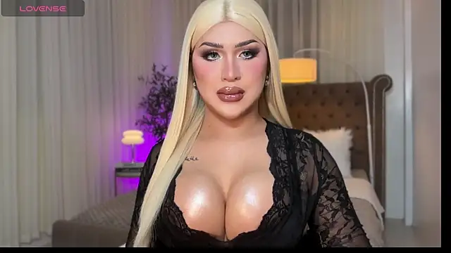 Your Majesty Tyra online show from November 2025 04:55:02 AM