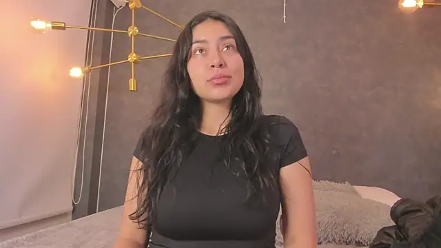 dayra angels online show from November 2025 05:13:01 PM