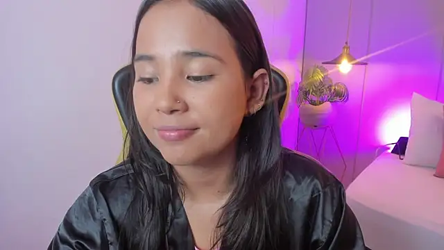 isabella florez online show from June 2026 02:25:02 AM