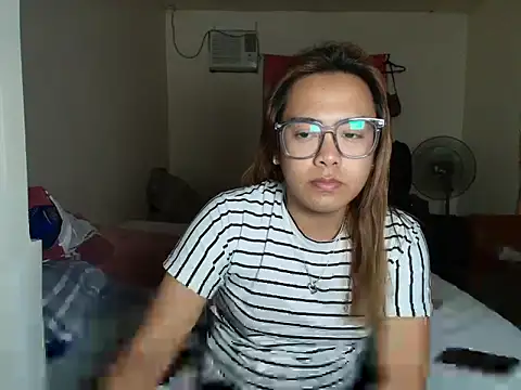 Snapshot of Your_PrettyGirlxxx chatting on February 2026 12:19:01 PM Your PrettyGirlxxx online show from February 2026 12:19:01 PM