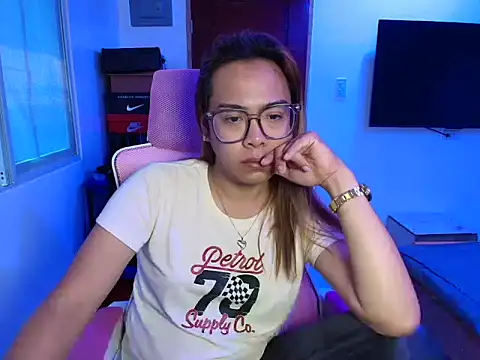 Snapshot of Your_PrettyGirlxxx chatting on February 2026 01:24:02 AM Your PrettyGirlxxx online show from February 2026 01:24:02 AM