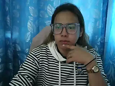 Snapshot of Your_PrettyGirlxxx chatting on February 2026 01:17:01 AM Your PrettyGirlxxx online show from February 2026 01:17:01 AM