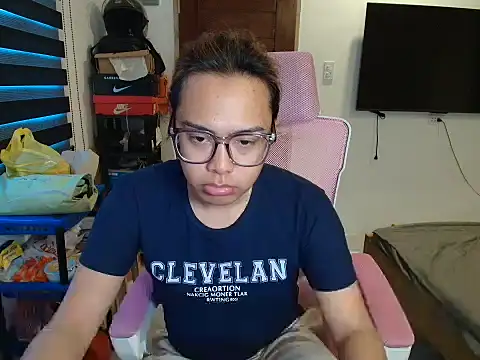 Snapshot of Your_PrettyGirlxxx chatting on March 2026 03:41:02 AM Your PrettyGirlxxx online show from March 2026 03:41:02 AM