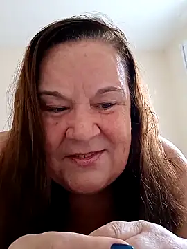 Yaya Mineira online show from March 2025 01:48:01 PM