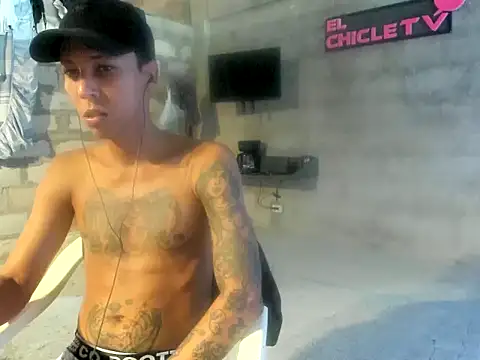 Snapshot of EL-CHICLE-TV chatting on January 2025 01:37:02 PM EL-CHICLE-TV online show from January 2025 01:37:02 PM