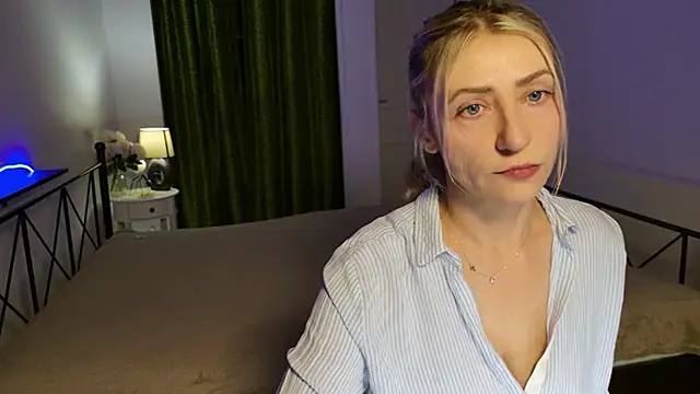 ZoeGrant online show from January 2026 08:56:01 PM