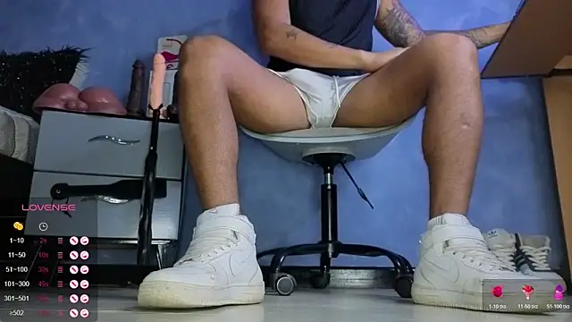 TomLover 12 online show from April 2026 11:26:01 AM