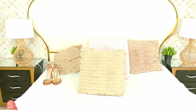 GianinaLewis online show from February 2026 08:45:02 PM