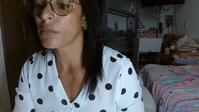 kateleyagrey online show from December 2024 11:02:02 PM