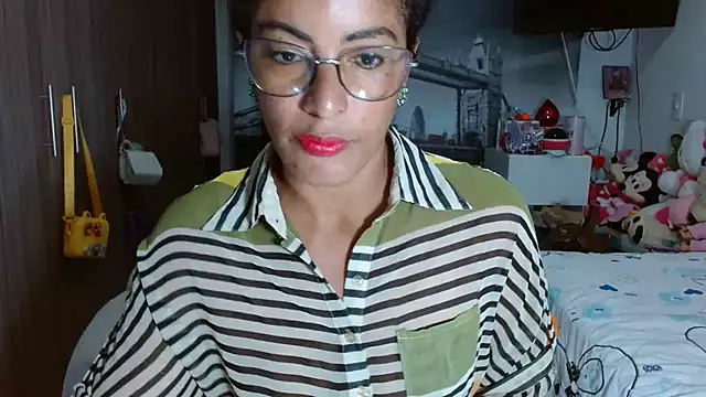 kateleyagrey online show from December 2024 11:21:01 PM