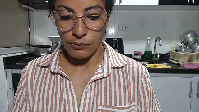 kateleyagrey online show from March 2026 12:30:02 PM