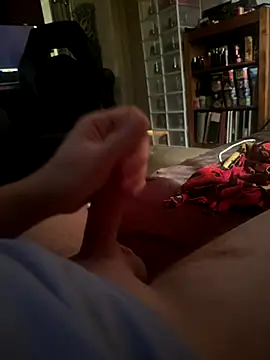 Snapshot of whitestroker chatting on October 2025 05:23:02 PM whitestroker online show from October 2025 05:23:02 PM