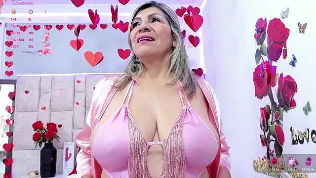 Snapshot of Celeste_Lincon chatting on March 2025 12:49:02 AM Celeste Lincon online show from March 2025 12:49:02 AM