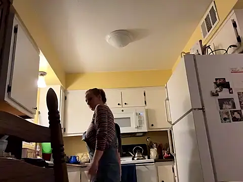 Snapshot of ClumsyLink chatting on January 2026 02:27:01 AM ClumsyLink online show from January 2026 02:27:01 AM