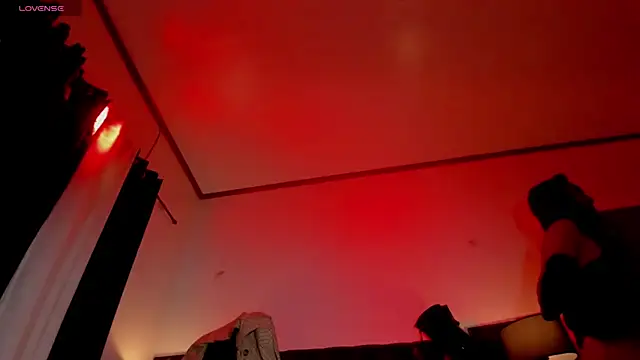 ErinSmith7inches TS online show from December 2024 04:45:01 AM