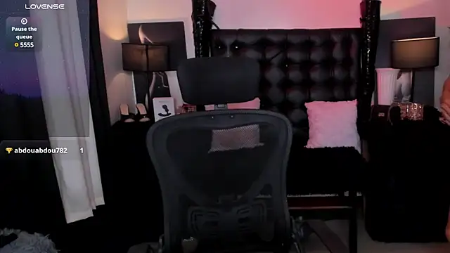 ErinSmith7inches TS online show from December 2024 01:23:01 AM