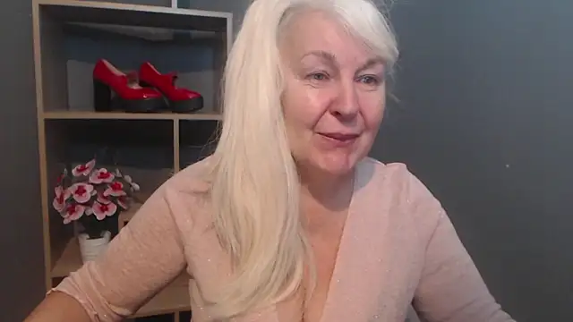 BlondyLeeBest online show from February 2026 07:34:01 PM
