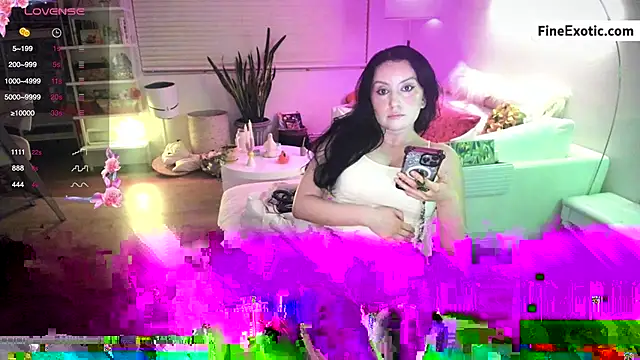 Snapshot of Vesaaa chatting on March 2025 07:42:02 AM Vesaaa online show from March 2025 07:42:02 AM