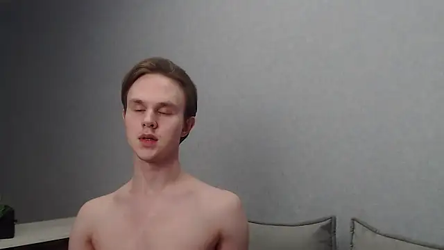 MartinMendez online show from February 2025 07:05:01 PM