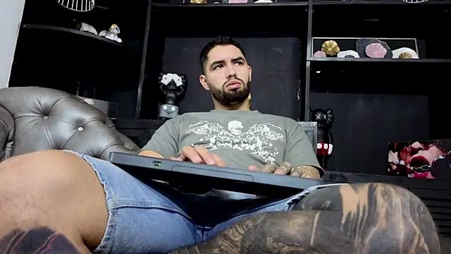 matteosantos online show from February 2026 12:09:02 PM