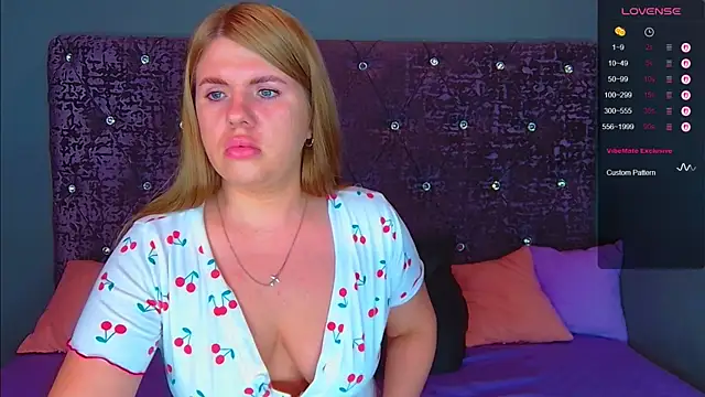 NoraBigAss online show from September 2025 01:53:02 AM