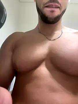 pimentfort77 online show from October 2025 12:40:02 PM