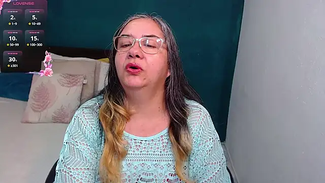 scaelettdubois online show from January 2026 02:05:02 AM