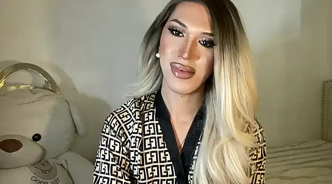 Snapshot of Ts_glamxxxx chatting on February 2025 12:39:01 PM Ts glamxxxx online show from February 2025 12:39:01 PM
